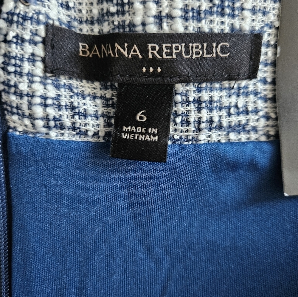 Banana Republic Blue and White Pencil Skirt - Picture 5 of 5